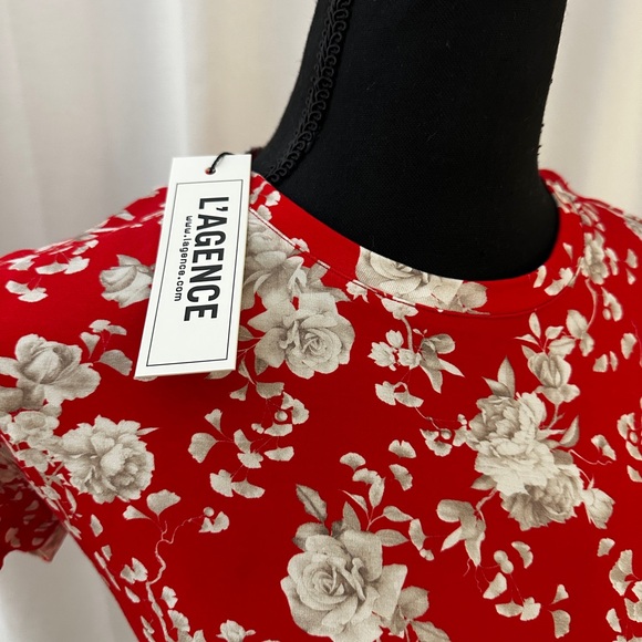 L'AGENCE Ressi Fitted Tee - Picture 3 of 7